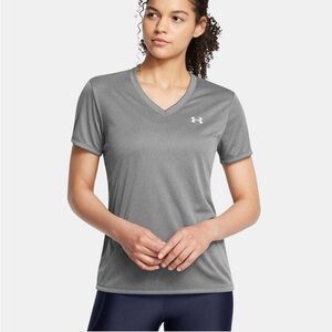 Women's UA Tech™ V-Neck Short Sleeve